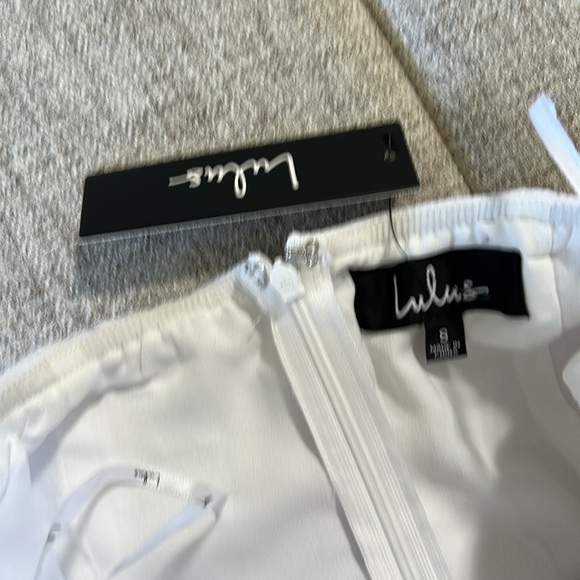 LULUS WHERE ARE YOU WHITE STRAPLESS ROMPER SIZE S - Picture 10 of 16